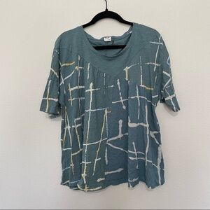 Akemi + Kim anthropologie light streaks tee in blue size Large